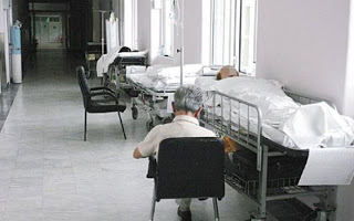 Ξύλο με το τσουβάλι έπεσε και πάλι στο Αττικόν 2 Ξύλο με το τσουβάλι έπεσε και πάλι στο Αττικόν 1