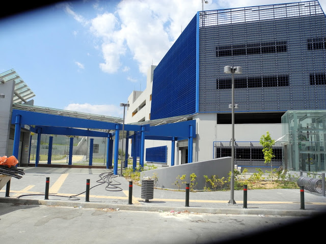 Πανέτοιμος, όμορφος, αλλά έρημος ο σταθμός του Μετρό "Αγία Μαρίνα". Αυτοψία στο σύγχρονο γεφύρι της Άρτας 6