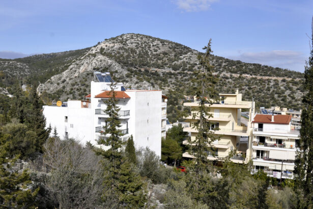 Η αντιδήμαρχος Ελένη Καμπόλη επικαλείται "πυρηνικό όπλο" για τα συμφέροντα του Δήμου 13