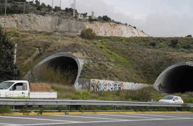 Χαϊδάρι Σήμερα Ρένα Δούρου στο "Χαϊδάρι Σήμερα": "Εξετάζουμε το έργο οδικού κόμβου Σκαραμαγκά" 1