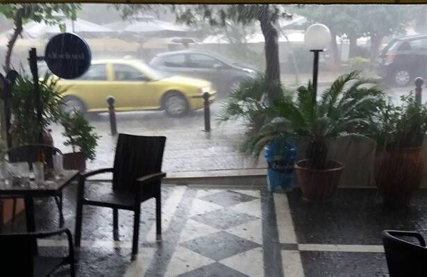 Χαϊδάρι Σήμερα Μικρές ζημιές στο Χαϊδάρι από τη μεσημεριανή νεροποντή 2