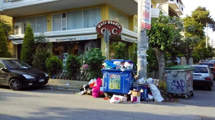 Χαϊδάρι Σήμερα Γιατί σε κάποιους δήμους οι κάδοι σκουπιδιών είναι άδειοι 