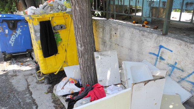 "Θέλουμε από ένα απορριμματοφόρο και έναν υπάλληλο" 10