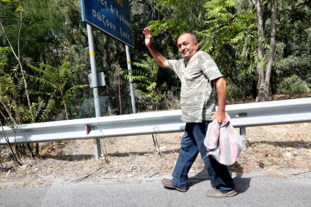 Χαϊδάρι Σήμερα Κυνηγός χαρτονομισμάτων σε Εθνική Οδό - Λ. Σχιστού!