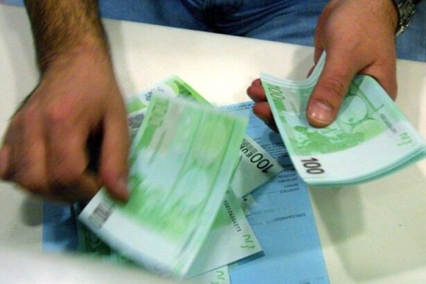 Χαϊδάρι Σήμερα Απίστευτο: Συνταξιούχος δώρισε στον Δήμο Χαϊδαρίου 1.000 ευρώ!!!