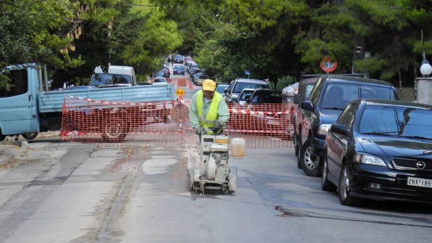 Χαϊδάρι Σήμερα Ολική ανακατασκευή σε τμήμα του δικτύου αποχέτευσης - Πρώτα συμπεράσματα για τη δυσοσμία στους δρόμους 6