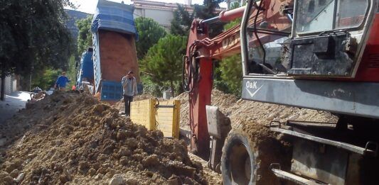 Χαϊδάρι Σήμερα Ολική ανακατασκευή σε τμήμα του δικτύου αποχέτευσης - Πρώτα συμπεράσματα για τη δυσοσμία στους δρόμους 1