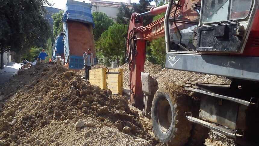 Χαϊδάρι Σήμερα Ολική ανακατασκευή σε τμήμα του δικτύου αποχέτευσης - Πρώτα συμπεράσματα για τη δυσοσμία στους δρόμους 1