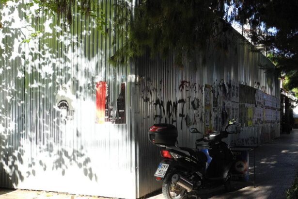 Κερασούντος και Καραϊσκάκη, άσχημη γωνία. Ως πότε; 17