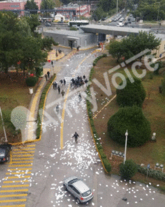 Αφιερωμένο στον σκοπό της πύλης του Πενταγώνου, την ώρα που "την έπεφτε" ο Ρουβίκωνας 2