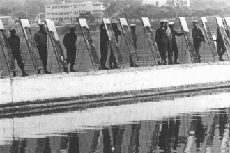 Χαϊδάρι Σήμερα Το μεγάλο πείραμα στον Σκαραμαγκά: Έτσι πυρπόλησε ο Αρχιμήδης τον ρωμαϊκό στόλο! 2