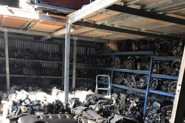 Χαϊδάρι Σήμερα Έκλεψαν 500+ αυτοκίνητα - super bazaar κλεμμένων ανταλλακτικών! 3