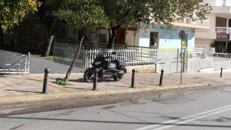 Γιαγιά, τόλμησες και βγήκες στη Γ. Παπανδρέου; 6