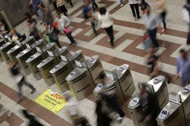 Πότε κλείνουν οριστικά οι μπάρες στο Μετρό 53