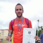 Ο πρωταθλητής Σαρρής μιλάει στον πρωταθλητή Ανδρεάδη για τα ταλέντα που χάνονται στην Ελλάδα 4 Ο πρωταθλητής Σαρρής μιλάει στον πρωταθλητή Ανδρεάδη για τα ταλέντα που χάνονται στην Ελλάδα 3