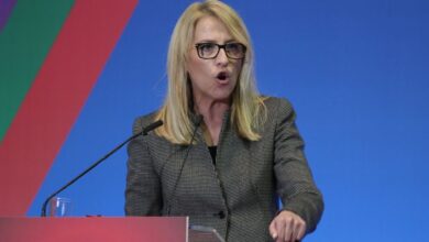 Δήμαρχοι κατά Δούρου: Μη μας κουνάς το δάχτυλο για τα σκουπίδια 30