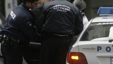 Κυκλοφορούσε στο Χαϊδάρι με κρυμμένο μπαλτά! 1