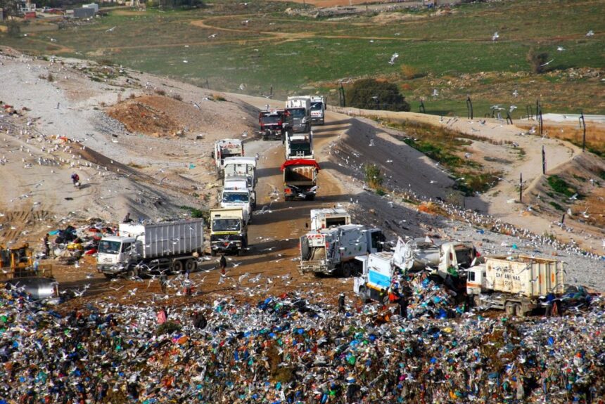 Το απόστημα έσπασε… Να κλείσει τώρα ο ΧΥΤΑ Φυλής 2 Το απόστημα έσπασε… Να κλείσει τώρα ο ΧΥΤΑ Φυλής 1