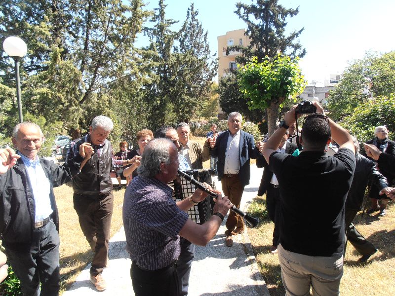 Πλήθος κόσμου στον Άη Γιώργη Στρατοπέδου - Στήθηκε και πανηγύρι 1