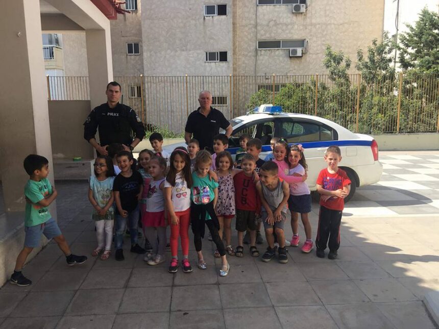 «Μπαμπά βάλε ζώνη και μην τρέχεις» - Εκδήλωση στο 6ο Δημοτικό Σχολείο Χαϊδαρίου 2 «Μπαμπά βάλε ζώνη και μην τρέχεις» - Εκδήλωση στο 6ο Δημοτικό Σχολείο Χαϊδαρίου 1