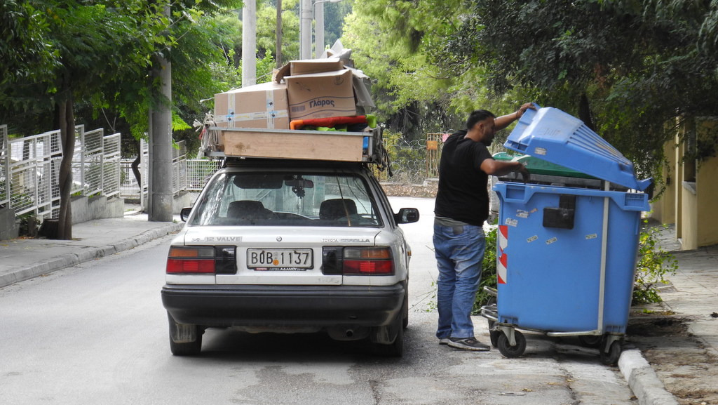 Δολοφονική αδιαφορία για τα σκουπίδια 4 Δολοφονική αδιαφορία για τα σκουπίδια 3