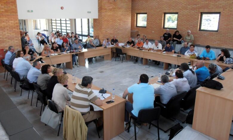 Μύδροι Σελέκου και ΚΚΕ κατά "Πλεύσης Ελευθερίας Χαϊδαρίου" για συκοφαντικούς ισχυρισμούς 2 Μύδροι Σελέκου και ΚΚΕ κατά "Πλεύσης Ελευθερίας Χαϊδαρίου" για συκοφαντικούς ισχυρισμούς 1