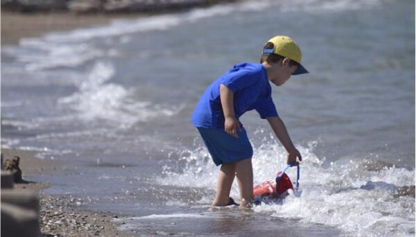 Καθαρές παραλίες 2023: Πλήρης λίστα με νερά κατάλληλα και ακατάλληλα για κολύμβηση 4 Καθαρές παραλίες 2023: Πλήρης λίστα με νερά κατάλληλα και ακατάλληλα για κολύμβηση 3