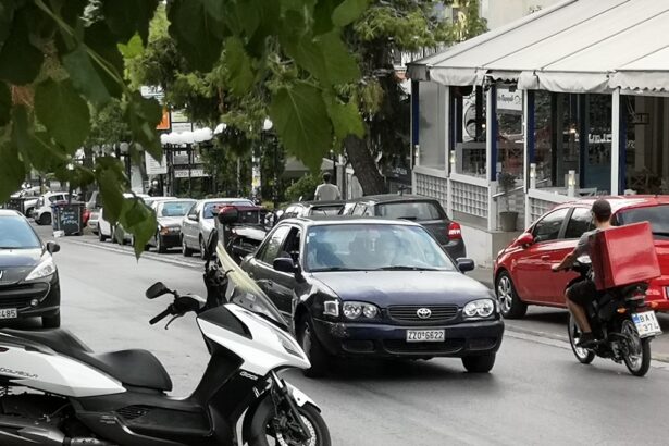 Εσείς... κόψτε το λαιμό σας 23