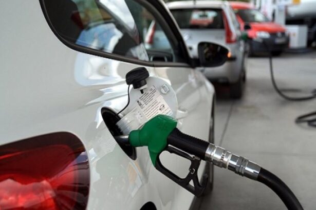 Λουκέτο σε βενζινάδικο της Λ. Αθηνών για νοθεία καυσίμων 17