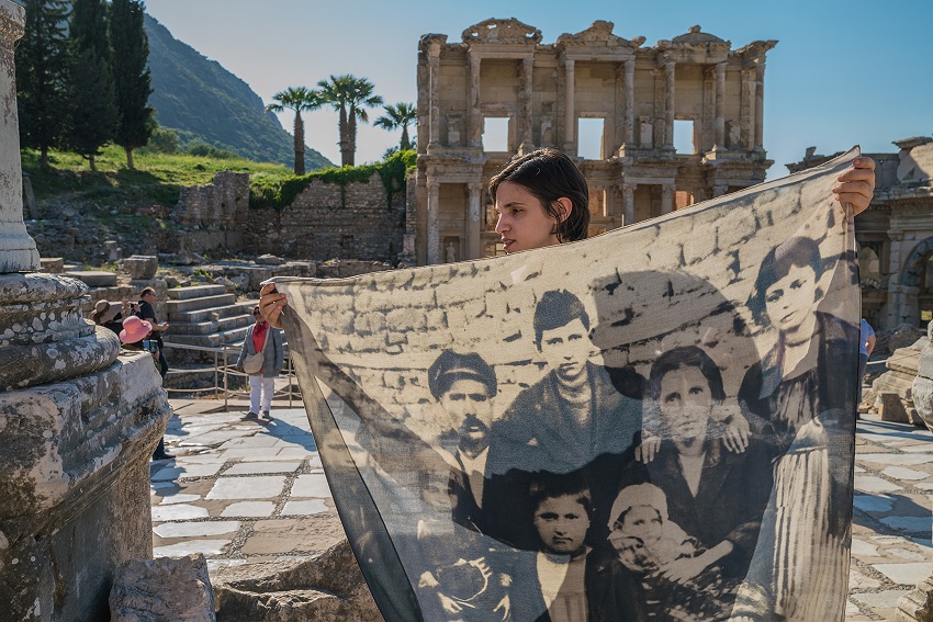 Γεωργία Λαλέ : «Το καλά κρυμμένο μυστικό της γιαγιάς μου» 4 Γεωργία Λαλέ : «Το καλά κρυμμένο μυστικό της γιαγιάς μου» 3