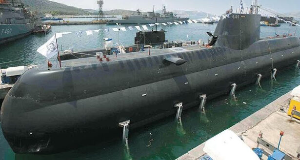 Εορτασμός 28ης Οκτωβρίου - "Ανοικτά" στο κοινό πολεμικά πλοία στον Πειραιά 37