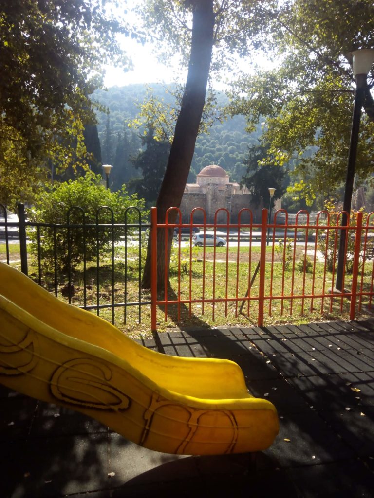 Παιδική χαρά ή παιδική παγίδα; 4 Παιδική χαρά ή παιδική παγίδα; 3
