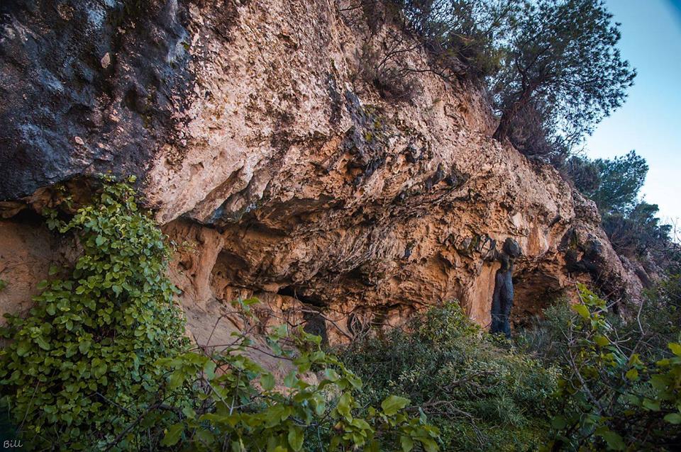 Χαρτογραφώντας παλιά μονοπάτια στο Ποικίλο Όρος... 6 Χαρτογραφώντας παλιά μονοπάτια στο Ποικίλο Όρος... 5