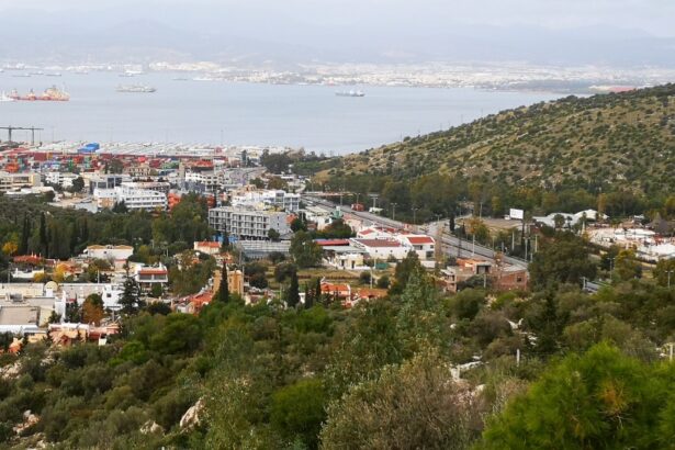 Σκαραμαγκάς: Σκληρή δικαστική μάχη ιδιώτη με τη Μονή Κλειστών - "Φως στο ιδιοκτησιακό της περιοχής 27