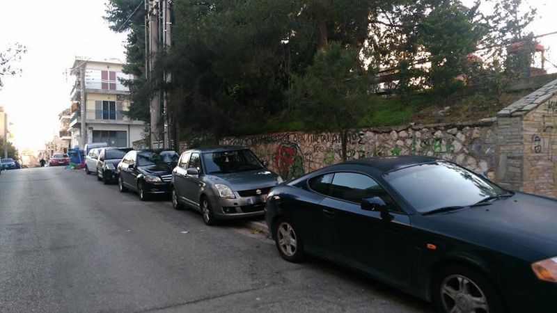 Παραμελημένη η Πλατεία Υψηλάντη στην Αστυθέα 1
