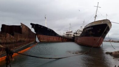 Όσα παίρνει ο άνεμος... - Χθες το μεσημέρι, Κόλπος της Ελευσίνας 16