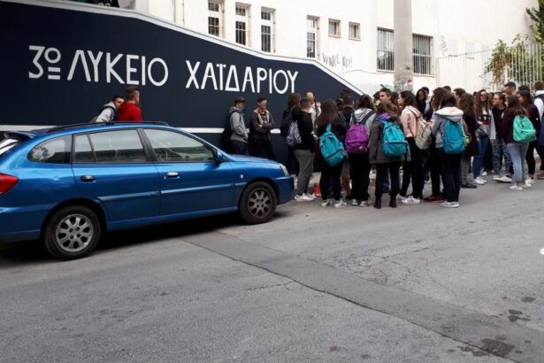 Άνω κάτω το 3ο Λύκειο Χαϊδαρίου 47