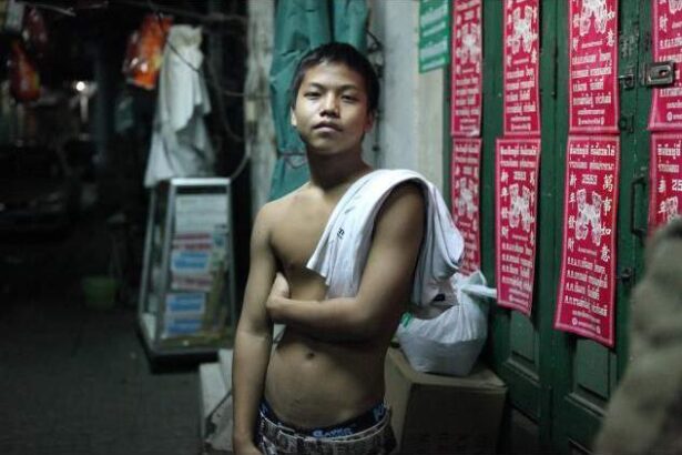 Τα αναλώσιμα "παιδιά της Ταϊλάνδης" 7