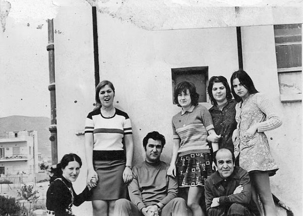 Εργοστάσιο Λολοσίδη - Όταν εκατοντάδες Χαϊδαριώτες δούλευαν στα "παπουτσάδικα" 10 Εργοστάσιο Λολοσίδη - Όταν εκατοντάδες Χαϊδαριώτες δούλευαν στα "παπουτσάδικα" 9