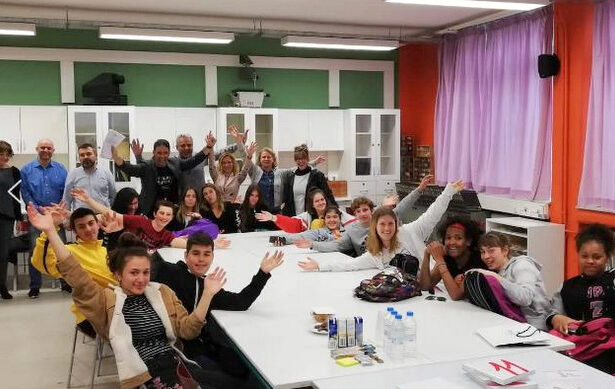 4ο Γυμνάσιο Χαϊδαρίου - Οι μαθητές εκπαιδεύτηκαν στην παραγωγή δικής τους ταινίας μικρού μήκους 3