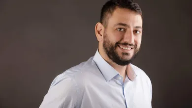 Αποστόλης Θεοφίλης: "Δεκανίκι κανενός" 15