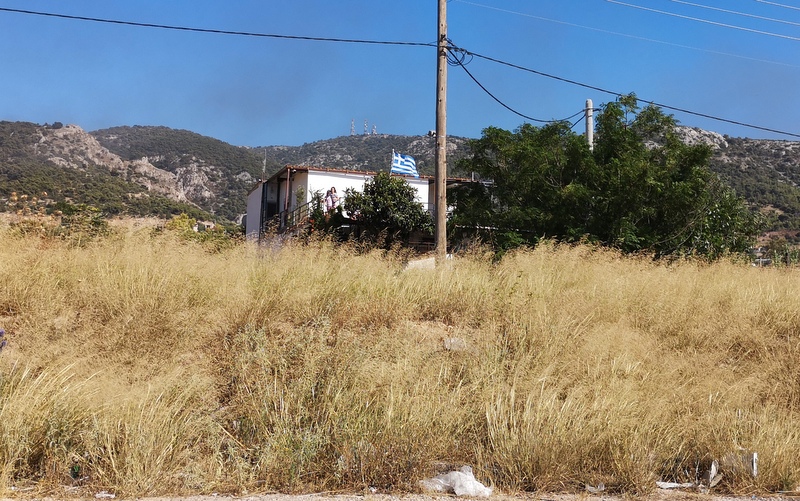 Πυρκαγιά στον Ασπρόπυργο - Κάηκε δασική έκταση, μπήκε σε βιοτεχνικές εγκαταστάσεις 13 Πυρκαγιά στον Ασπρόπυργο - Κάηκε δασική έκταση, μπήκε σε βιοτεχνικές εγκαταστάσεις 12