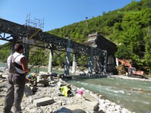 Το μοναδικό Γεφύρι της Πλάκας ξαναστήνεται πέτρα πέτρα στον Άραχθο 9