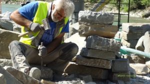 Το μοναδικό Γεφύρι της Πλάκας ξαναστήνεται πέτρα πέτρα στον Άραχθο 7