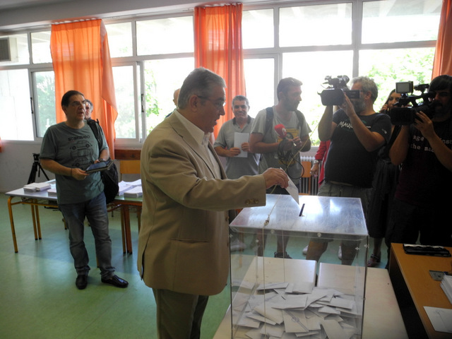 Στο Χαϊδάρι για ψήφο ο Δημήτρης Κουτσούμπας 3