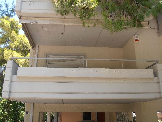 Οδοιπορικό στις σεισμόπληκτες γειτονιές του Χαϊδαρίου 4 Οδοιπορικό στις σεισμόπληκτες γειτονιές του Χαϊδαρίου 3