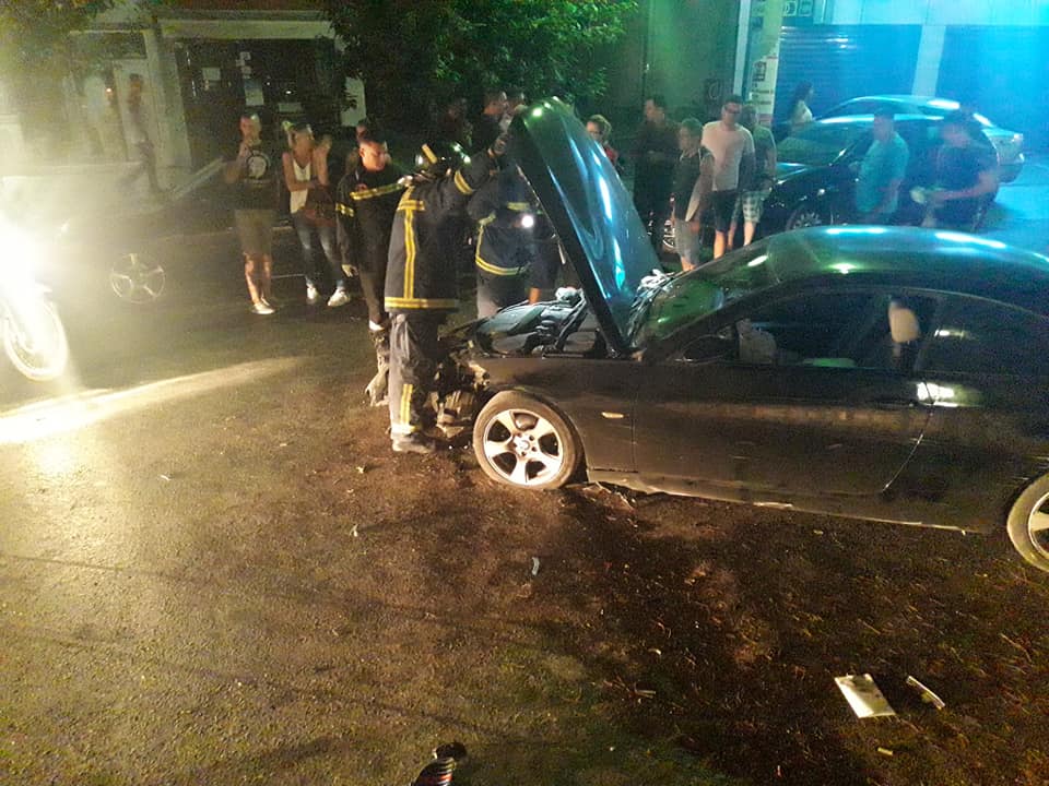 Σοβαρό τροχαίο στην Καραϊσκάκη - Τρεις τραυματίες 7