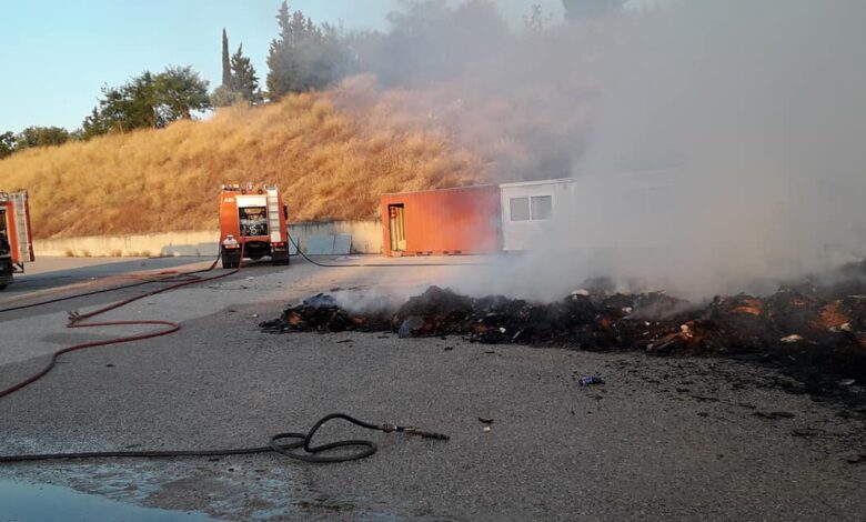 Καταγγελία για φωτιά - φρίκη στο Νεκροταφείο Σχιστού 2 Καταγγελία για φωτιά - φρίκη στο Νεκροταφείο Σχιστού 1
