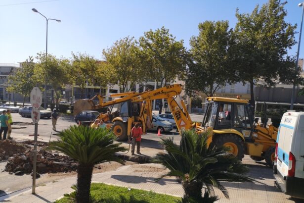 Ζημιά σε μεγάλο αγωγό της ΕΥΔΑΠ στη Λ. Αθηνών 11