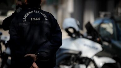 Στα χέρια της Ασφάλειας Χαϊδαρίου δυάδα Τούρκων με διεθνές ένταλμα σύλληψης 16